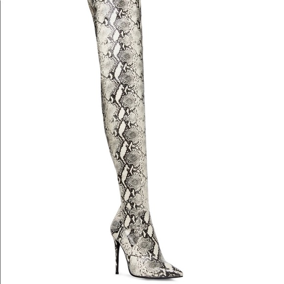 Steve Madden snake print boots - Picture 4 of 7